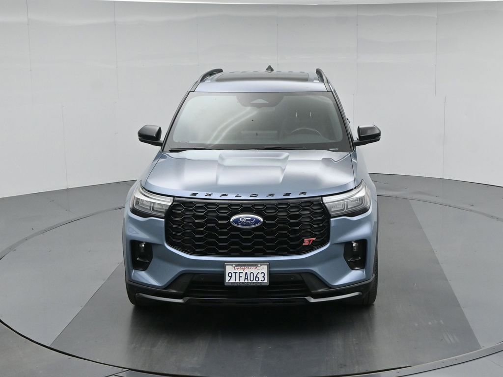 Certified 2025 Ford Explorer ST w/ Sun And Sound Package AWD/4WD image 43