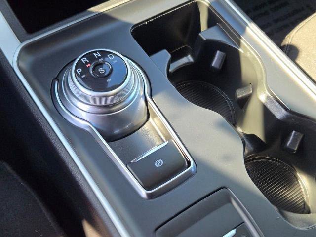 Certified 2024 Ford Edge SE w/ Black Appearance Package image 28