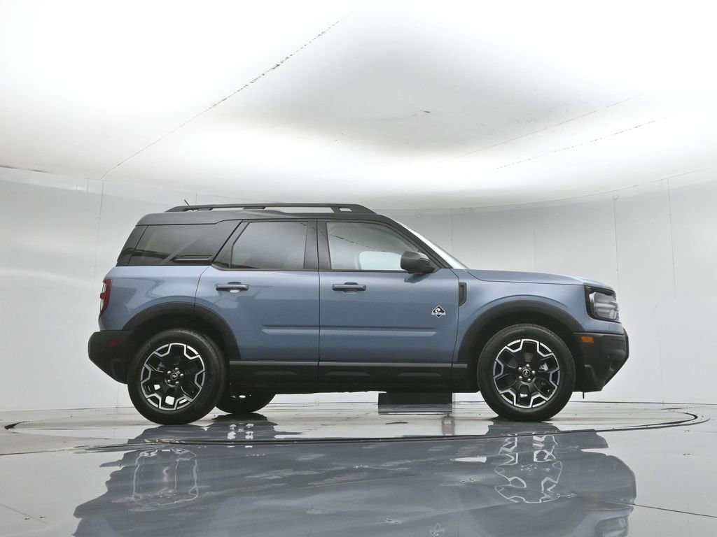 Certified 2025 Ford Bronco Sport Outer Banks w/ Outer Banks Tech Package+ AWD/4WD image 50