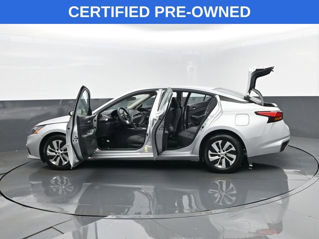 Used 2022 Nissan Altima 2.5 S FWD image 29