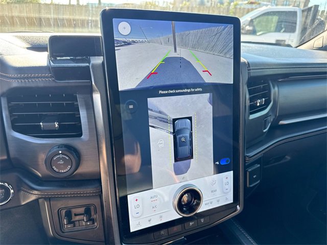 Certified 2023 Ford Expedition Platinum image 29