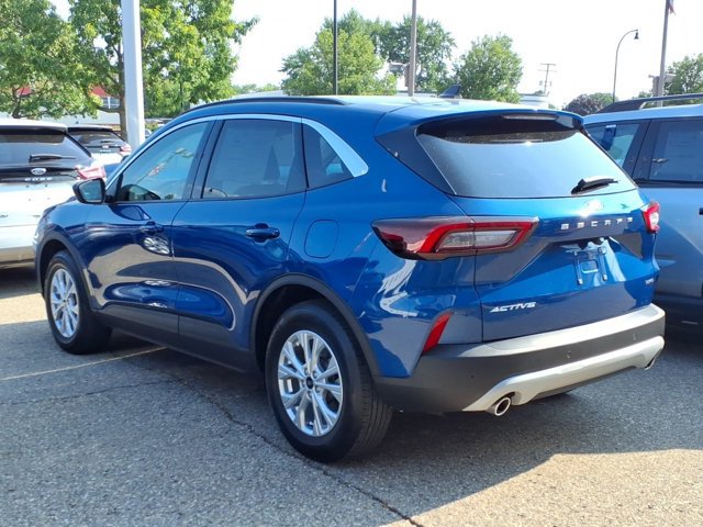Certified 2023 Ford Escape Active w/ Tech Pack #1 AWD/4WD image 3