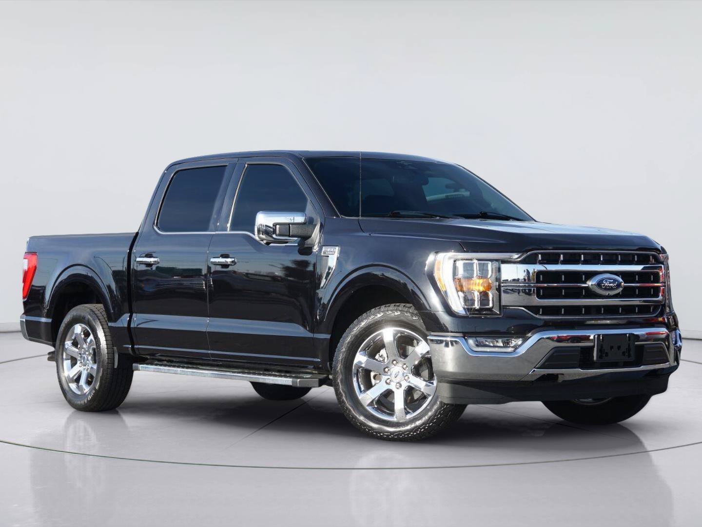 Certified 2023 Ford F150 Lariat w/ Trailer Tow Package RWD image 2