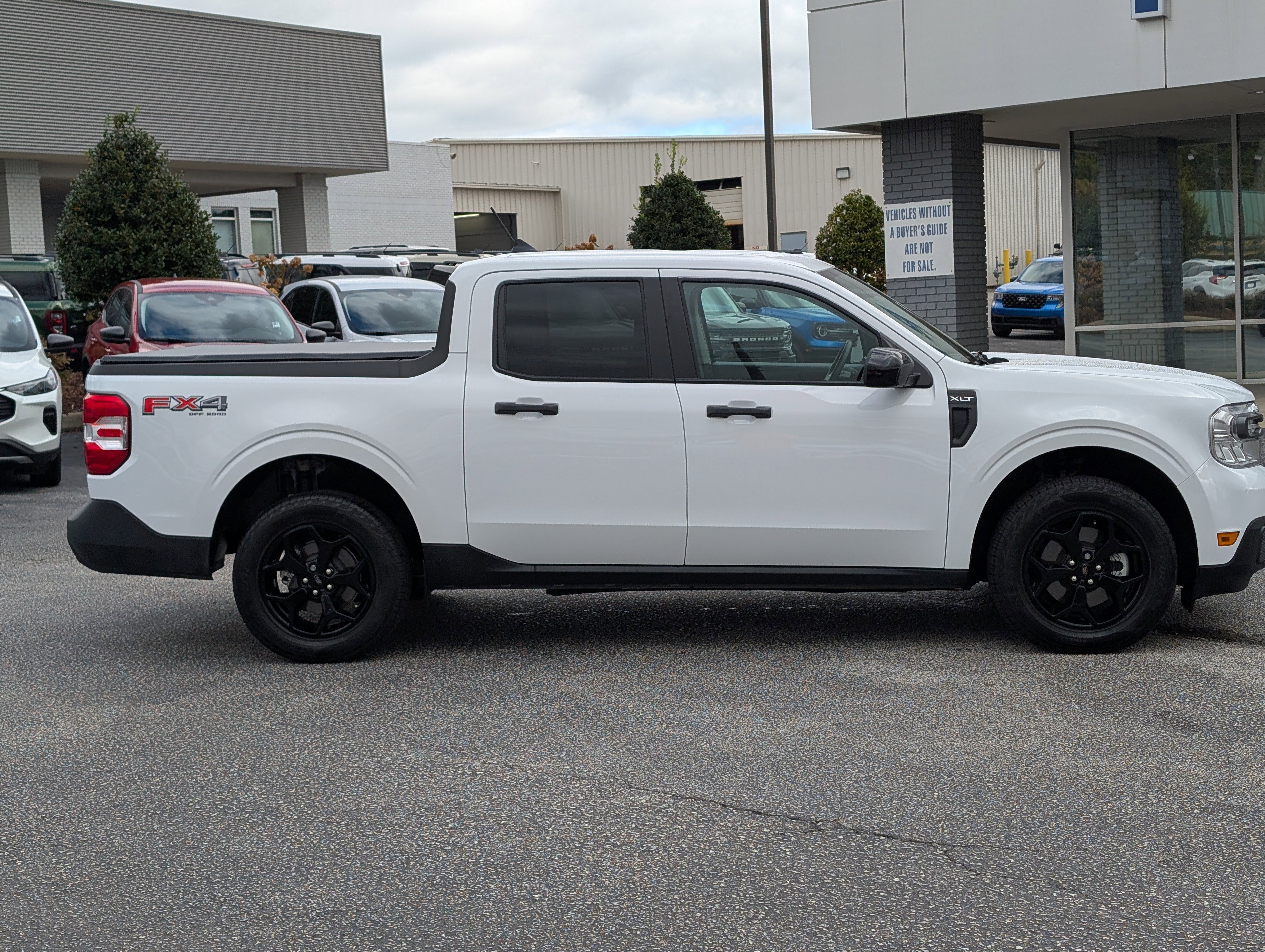 Certified 2024 Ford Maverick XLT w/ XLT Luxury Package image 8