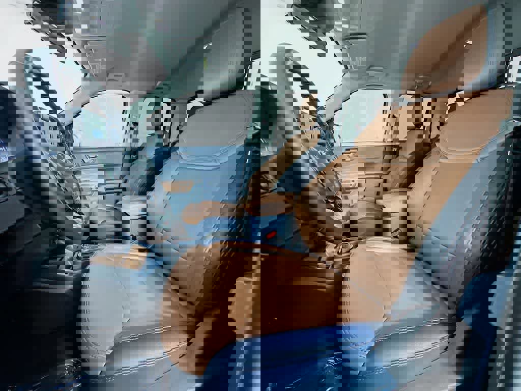 Certified 2024 Ford Maverick Lariat w/ 4K Tow Package image 15