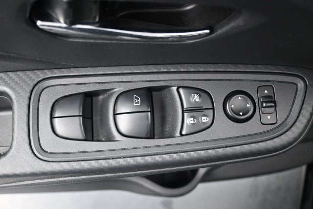 Used 2024 Nissan Versa SV FWD image 7