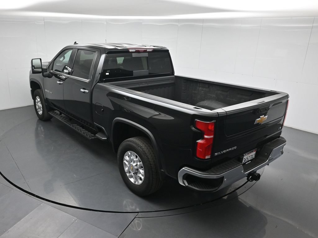 Used 2024 Chevrolet Silverado 2500 LTZ w/ LTZ Convenience Package AWD/4WD image 44