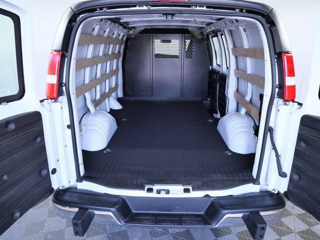 Used 2025 Chevrolet Express 2500 w/ Driver Convenience Package RWD image 8