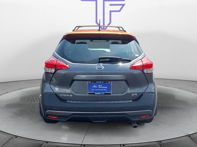 Used 2018 Nissan Kicks SR w/ Premium Package FWD image 5