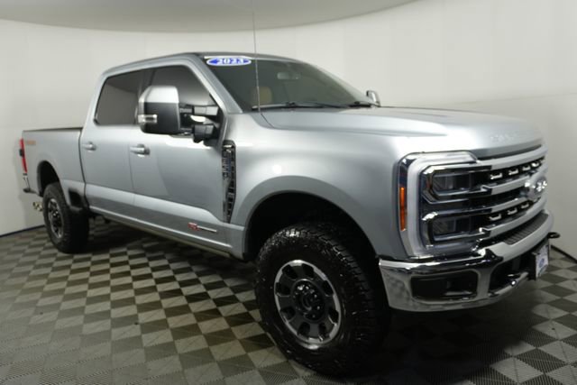 Certified 2023 Ford F350 Lariat w/ Tremor Off-Road Package image 6