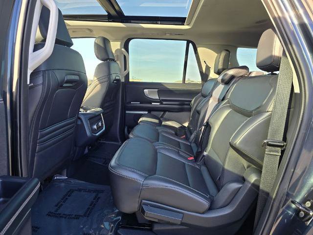 Certified 2025 Ford Expedition Max Platinum image 16