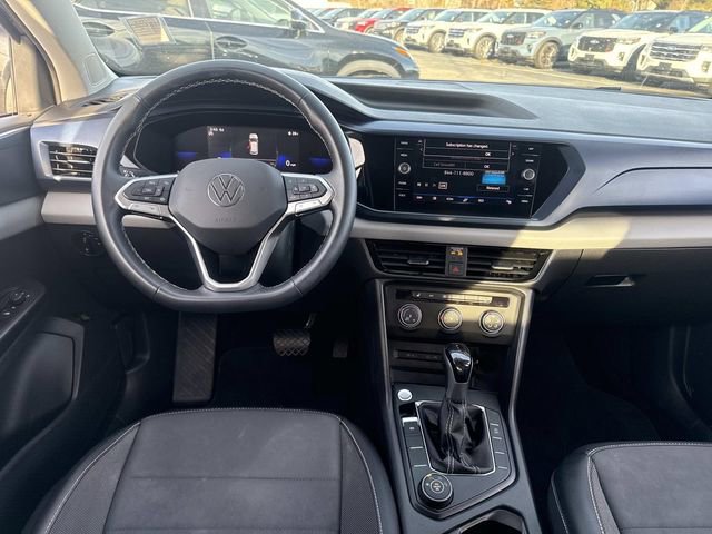 Used 2022 Volkswagen Taos SE image 17