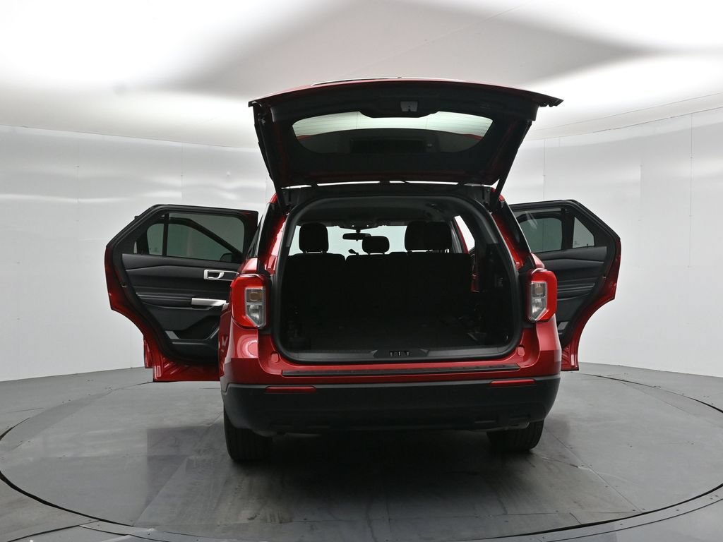 Certified 2023 Ford Explorer XLT RWD image 31