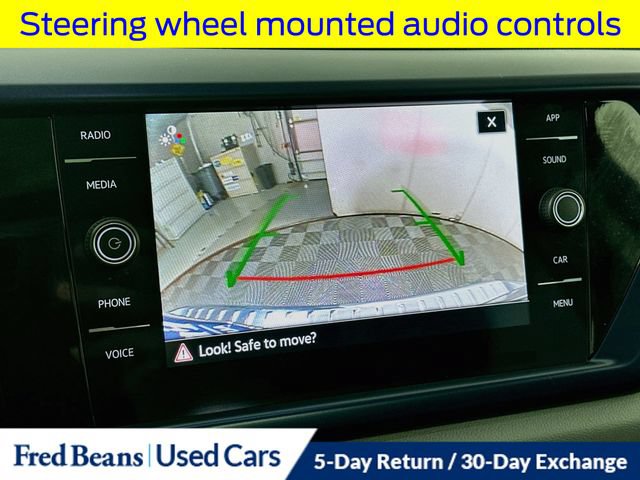 Used 2022 Volkswagen Taos SE w/ Panoramic Sunroof Package AWD/4WD image 17