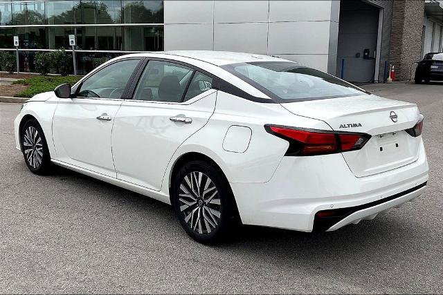 Used 2025 Nissan Altima 2.5 SV FWD image 4