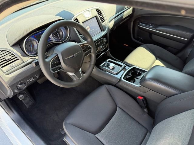 Used 2023 Chrysler 300 Touring w/ Sport Appearance Package RWD image 10