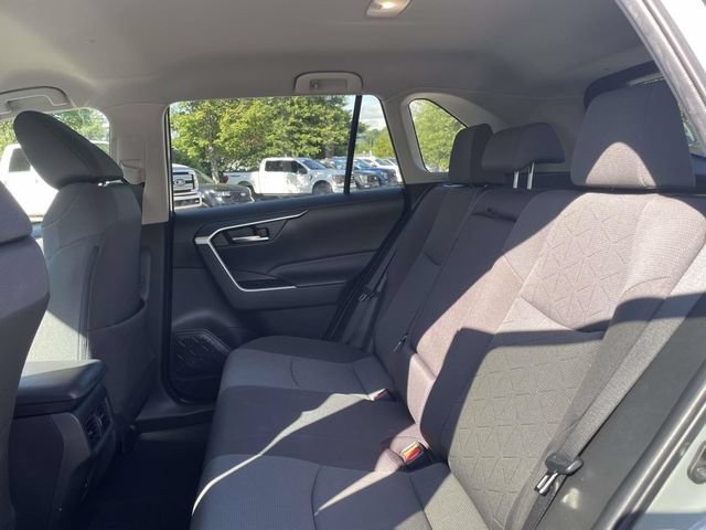 Used 2023 Toyota RAV4 XLE AWD/4WD image 16