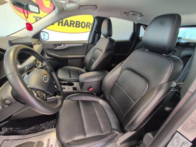 Certified 2024 Ford Escape Platinum AWD/4WD image 11