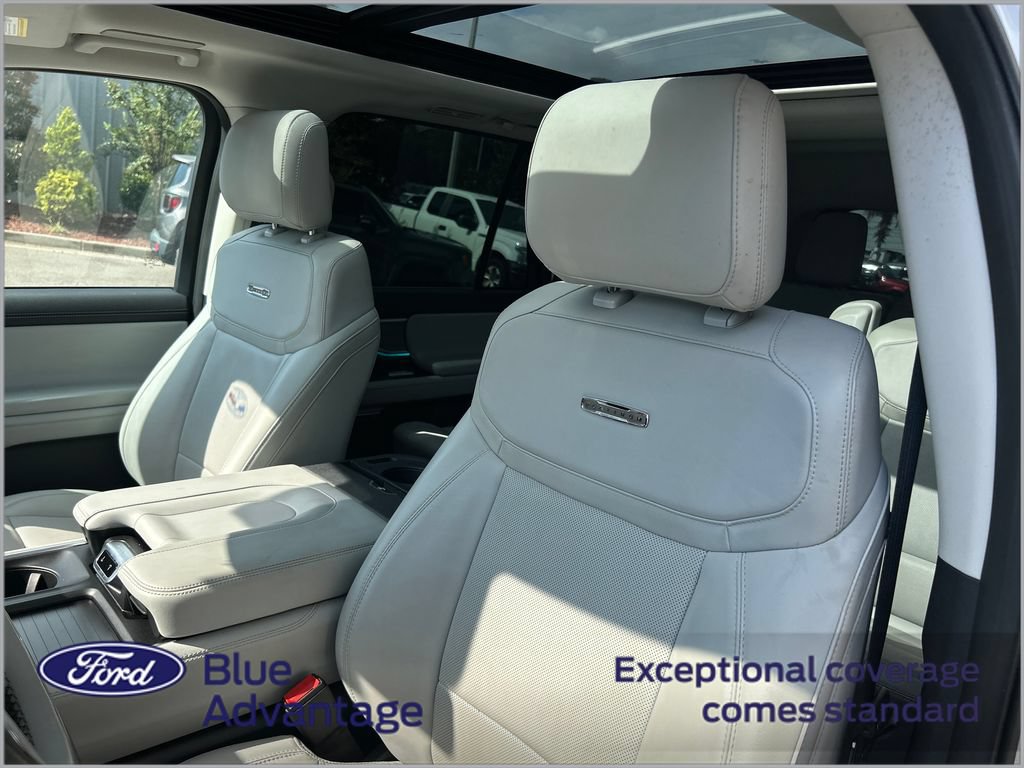 Certified 2025 Ford Expedition Platinum w/ Driver's Package AWD/4WD image 12