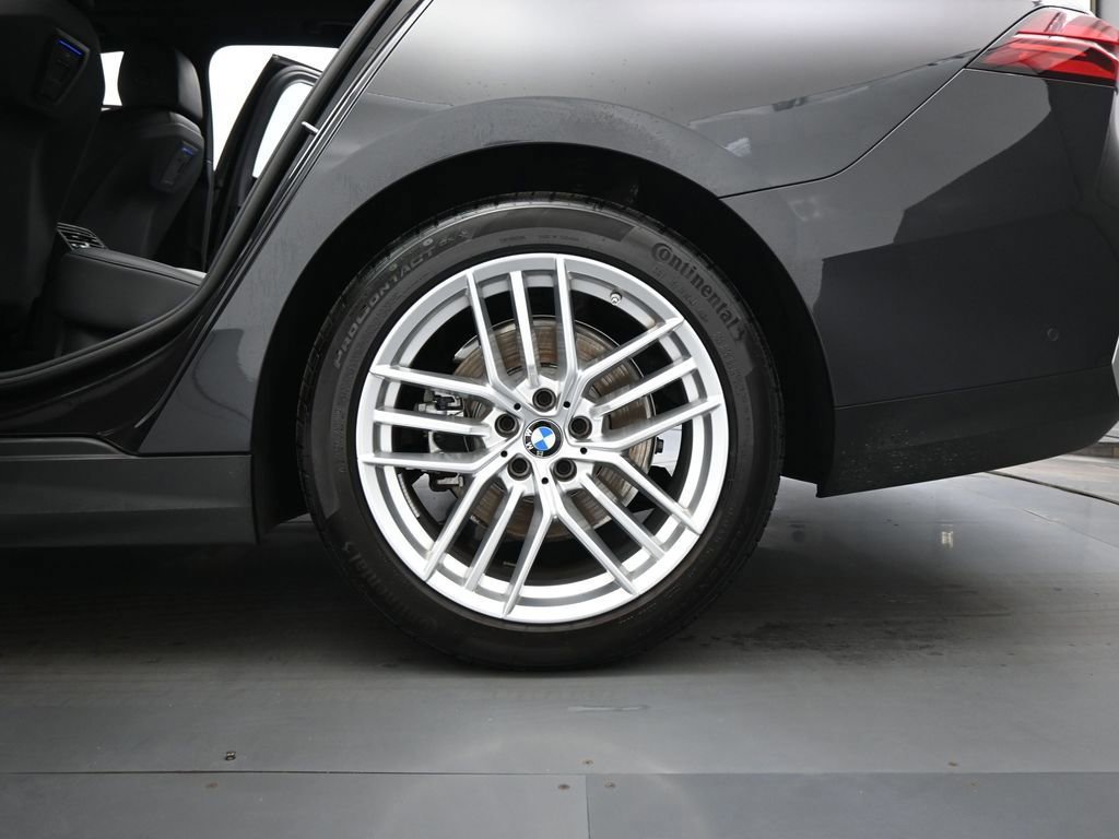 Used 2025 BMW 530i image 45