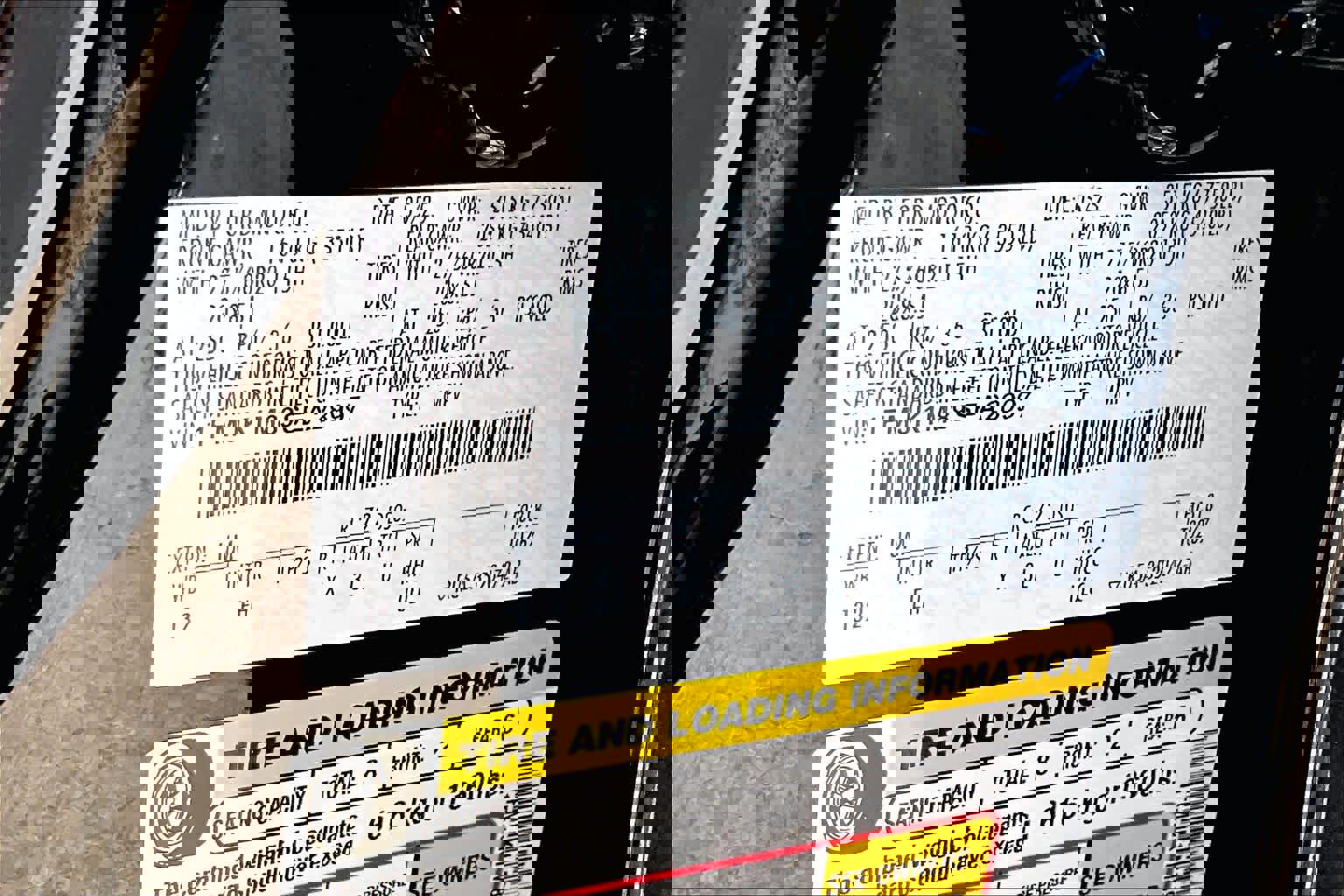 Certified 2025 Ford Expedition Max Platinum image 36