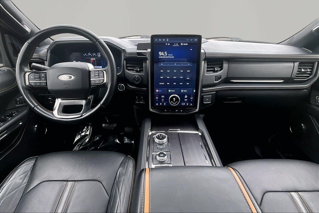 Certified 2024 Ford Expedition Platinum AWD/4WD image 16