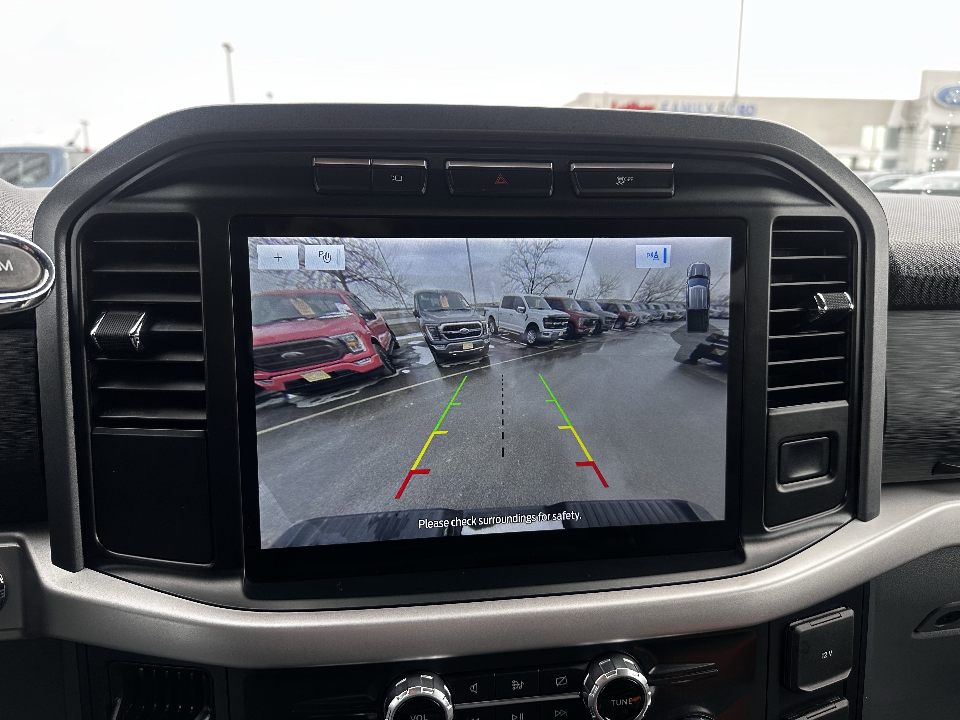 Certified 2022 Ford F150 XLT w/ Equipment Group 302A High image 23