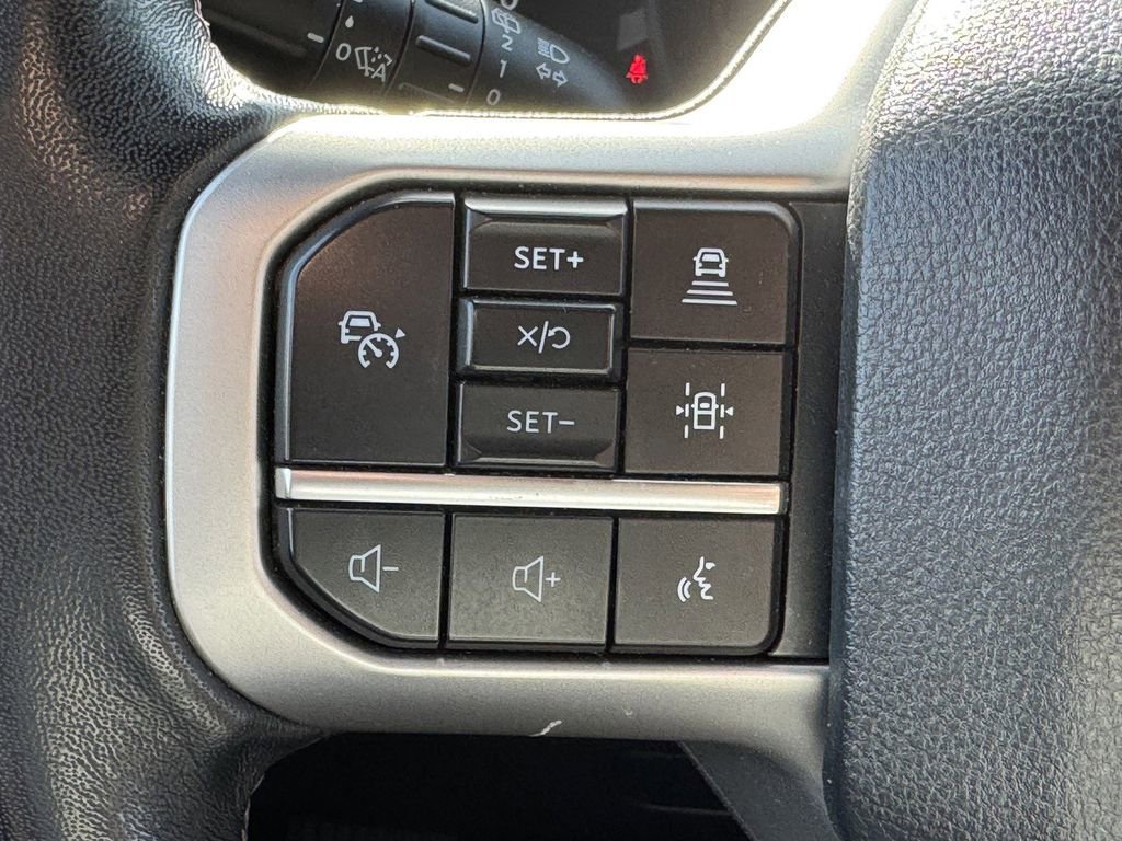 Certified 2024 Ford Expedition Limited image 18