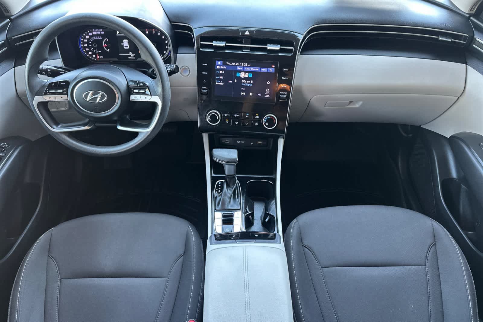 Used 2023 Hyundai Tucson SEL FWD image 3