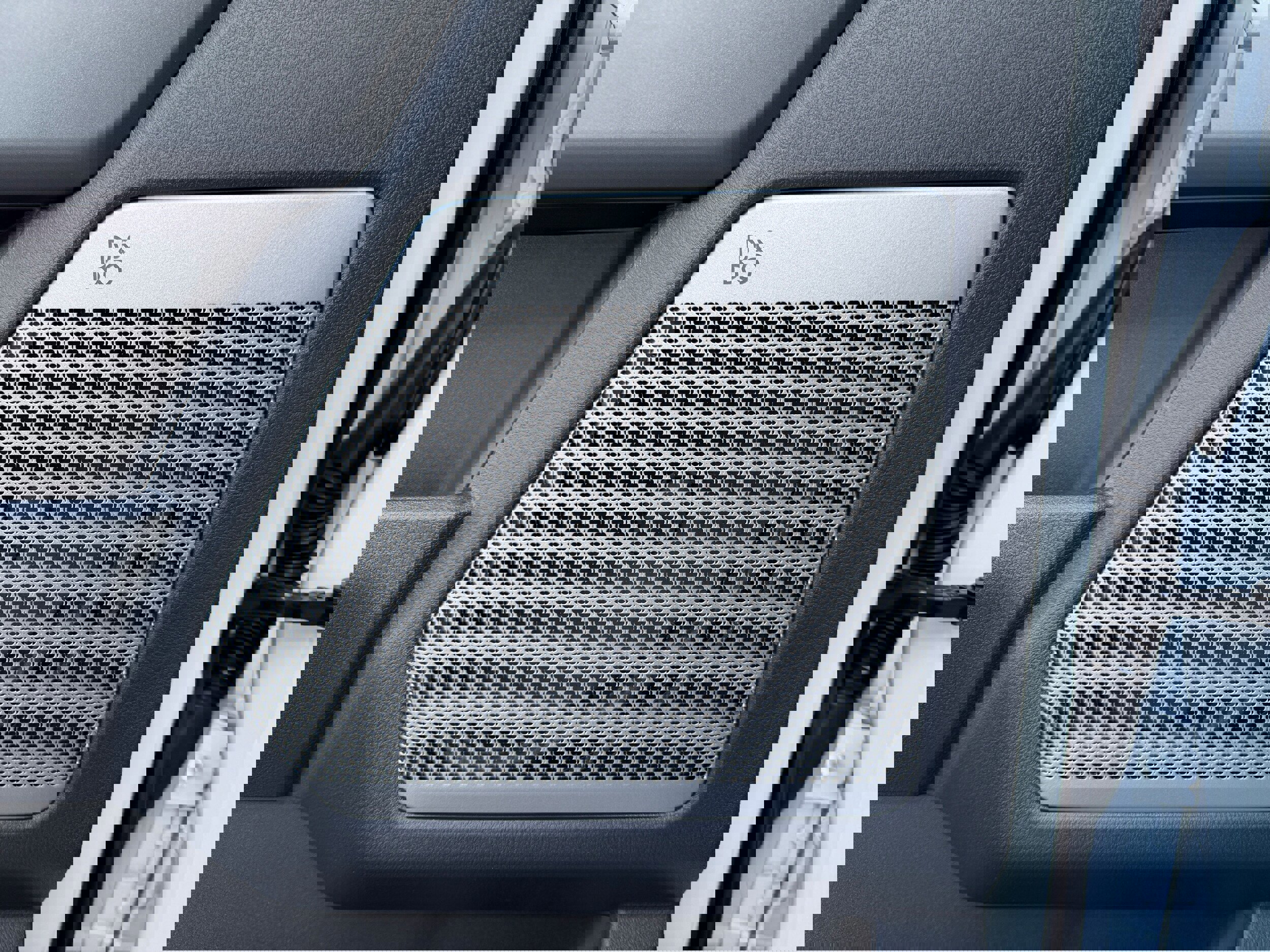 Certified 2024 Ford F350 Lariat w/ Lariat Ultimate Package image 18