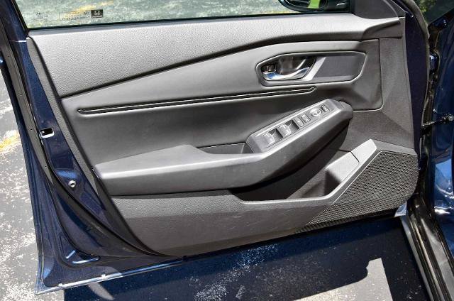 Used 2025 Honda Accord SE image 11