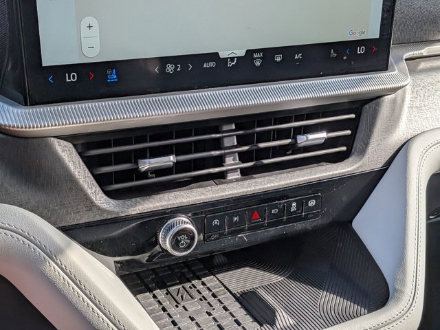 Certified 2025 Ford Explorer Platinum w/ Ultimate Package image 23