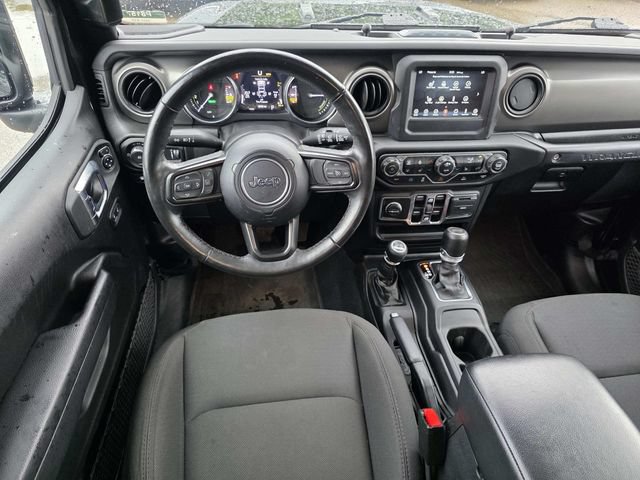 Used 2023 Jeep Wrangler Unlimited w/ Cold Weather Group AWD/4WD image 10