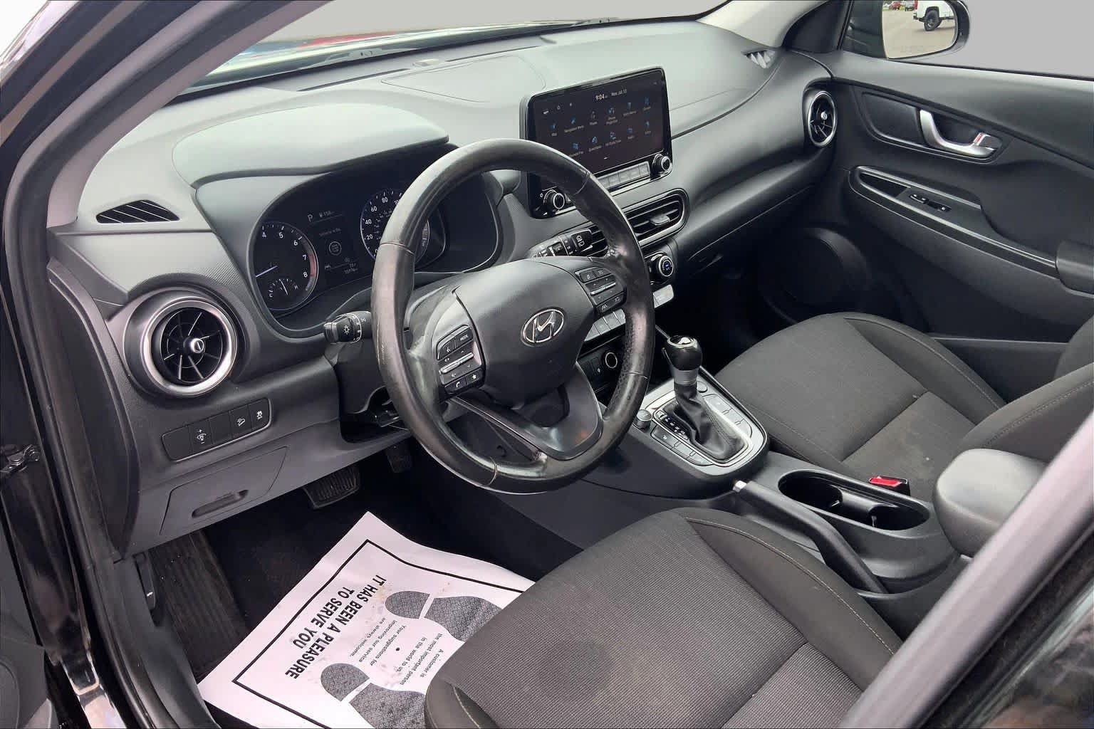 Used 2023 Hyundai Kona SEL w/ Convenience Package FWD image 17
