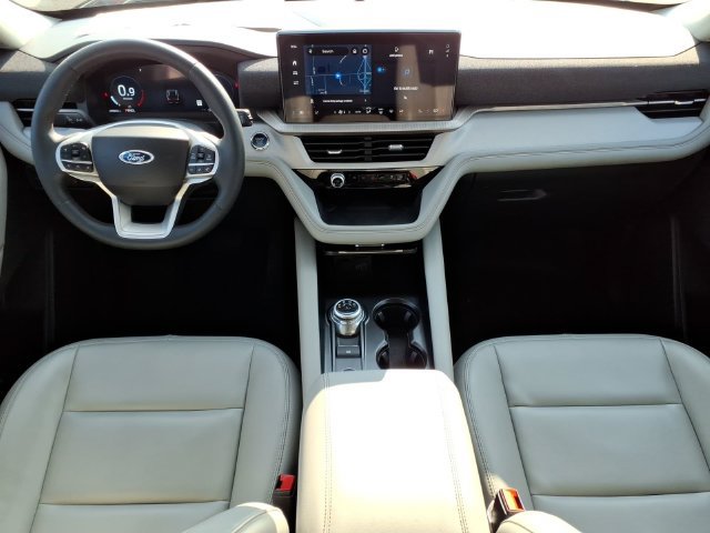 Certified 2025 Ford Explorer Active w/ Active Comfort Package AWD/4WD image 10