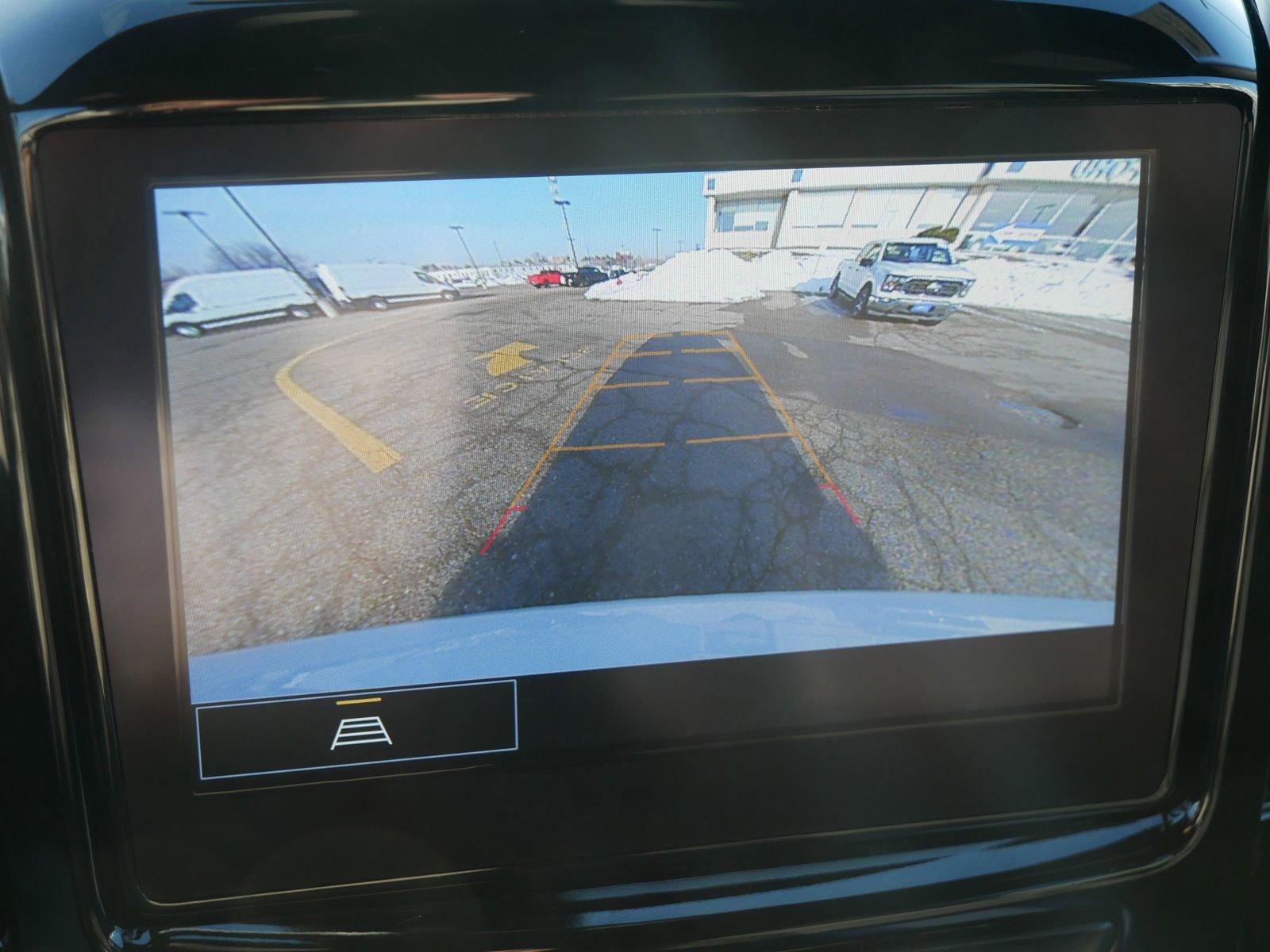 Used 2023 Chevrolet Traverse LT image 28