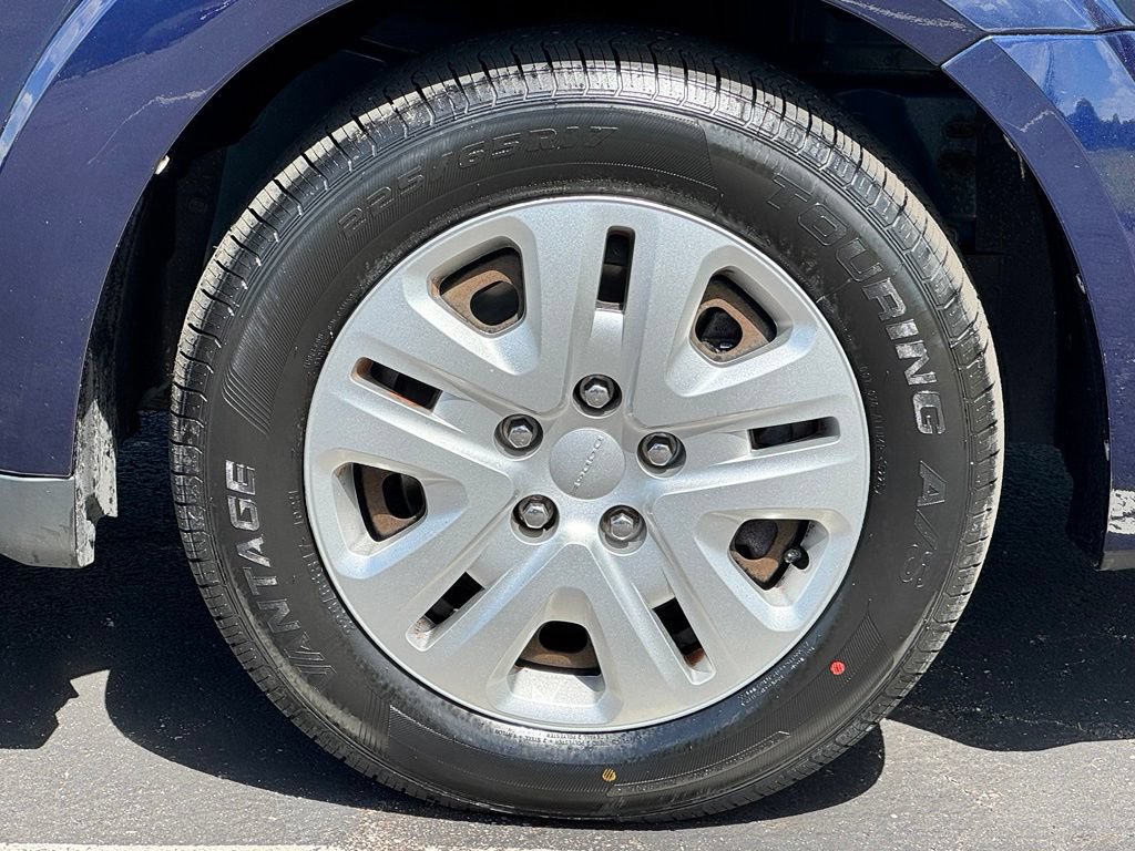 Used 2019 Dodge Journey SE FWD image 38