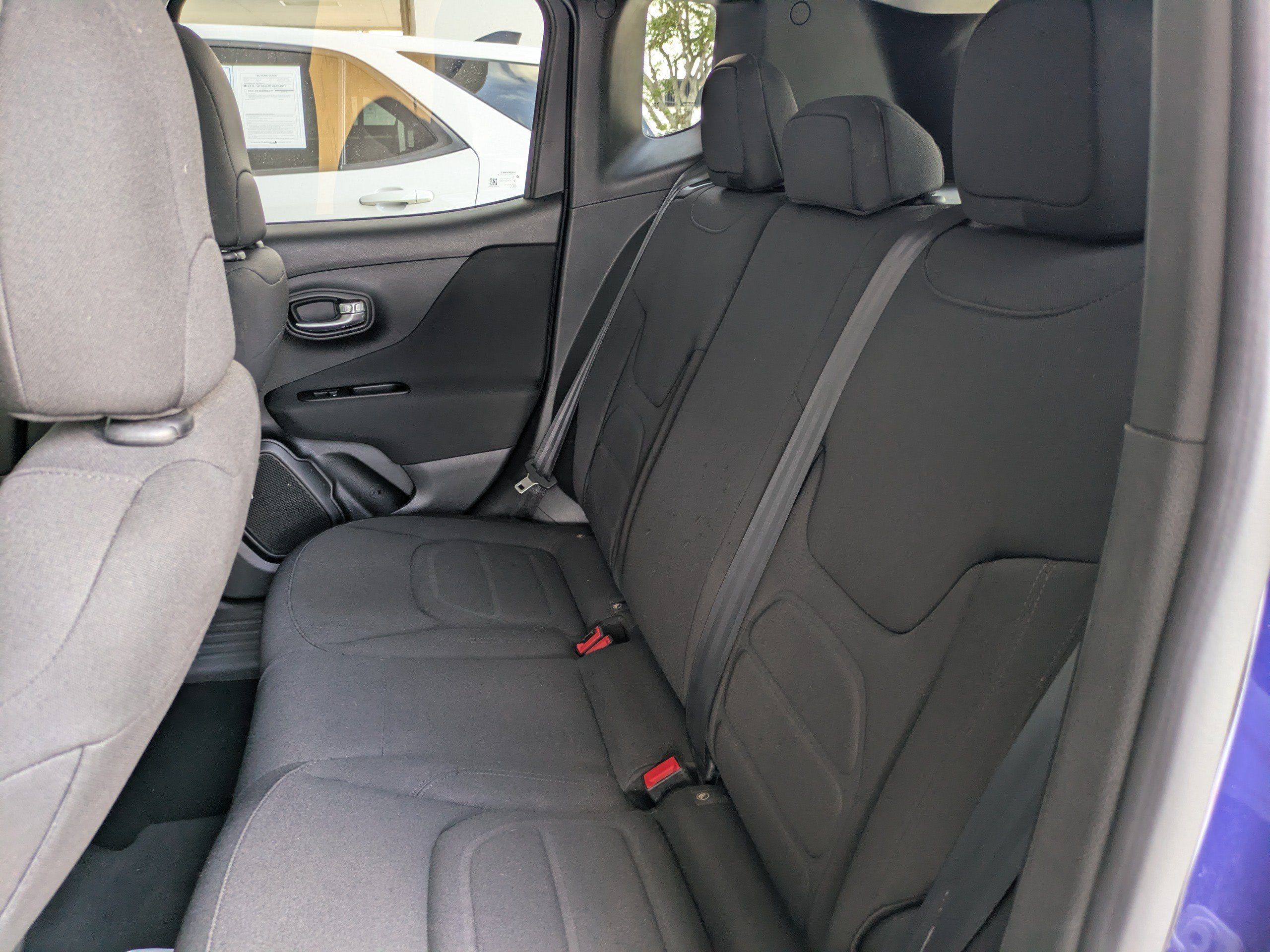 Used 2021 Jeep Renegade Latitude w/ Sun & Sound Group FWD image 14