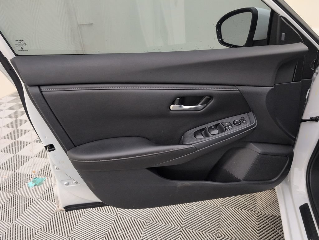 Used 2022 Nissan Sentra SV FWD image 31
