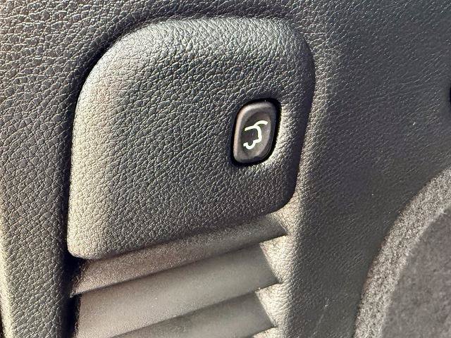 Used 2019 Jeep Grand Cherokee Laredo AWD/4WD image 19