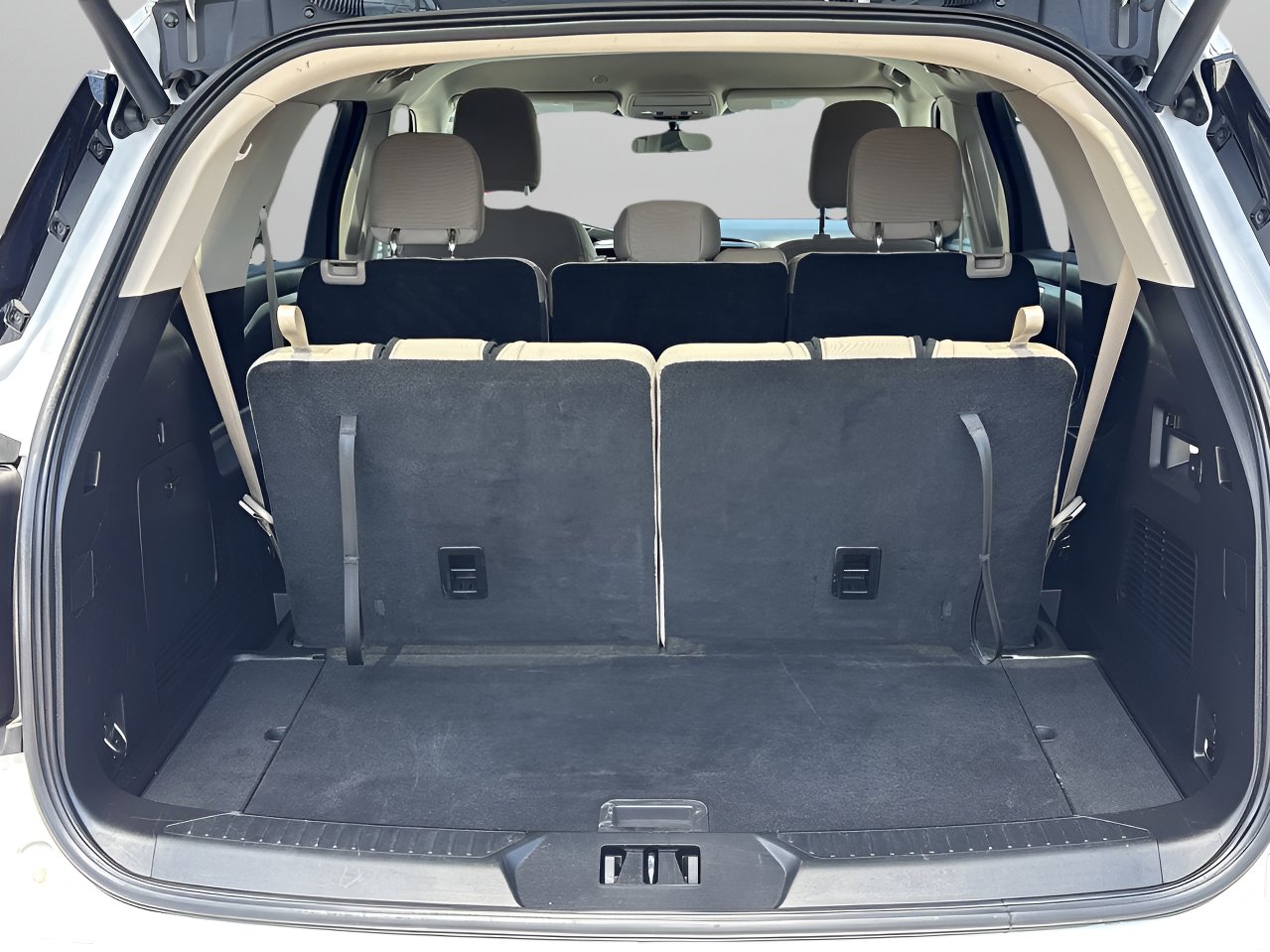 Certified 2021 Ford Explorer 2WD image 8