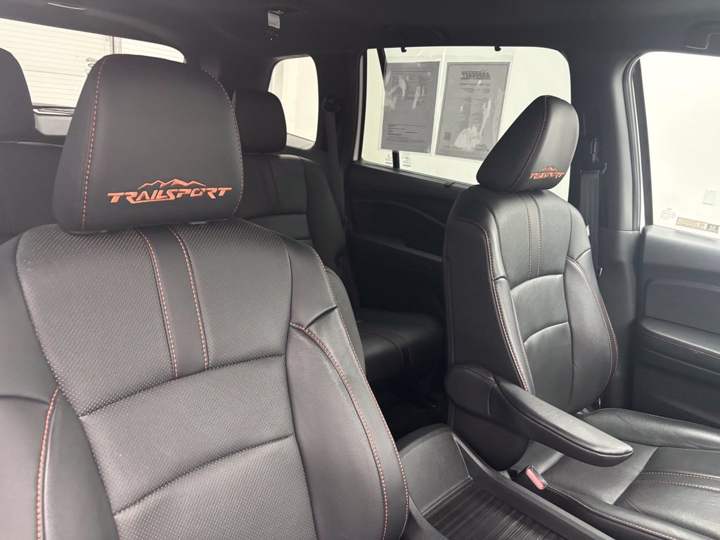 Used 2023 Honda Passport TrailSport image 36