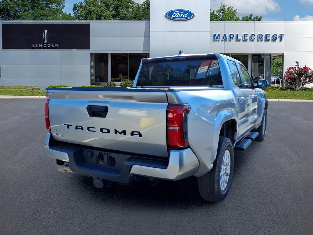 Used 2024 Toyota Tacoma SR5 AWD/4WD image 4