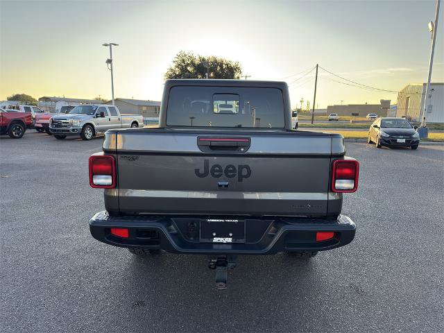 Used 2021 Jeep Gladiator Sport image 4