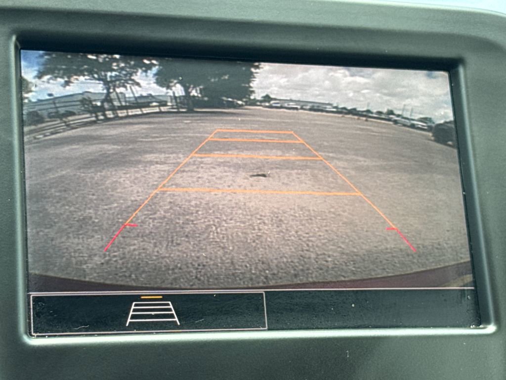 Used 2023 Chevrolet Equinox LT FWD image 20