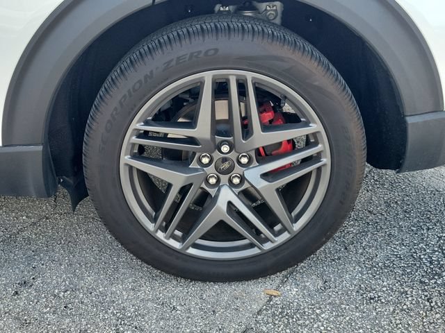 Certified 2025 Ford Explorer ST RWD image 11