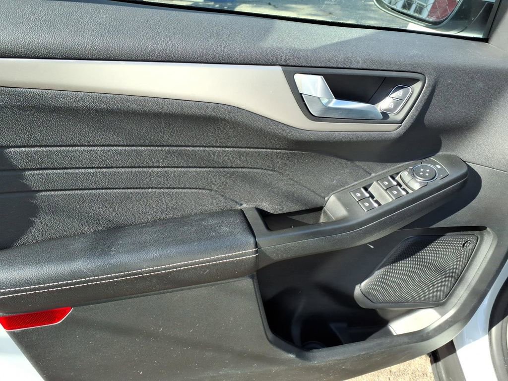 Certified 2022 Ford Escape SEL image 13