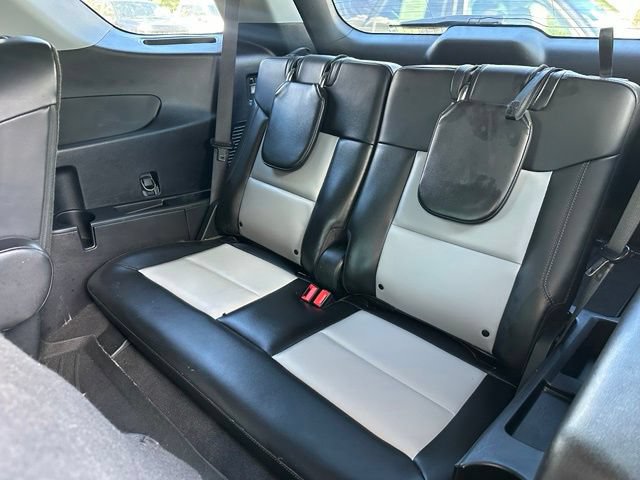 Certified 2022 Ford Explorer XLT w/ Equipment Group 202A RWD image 16