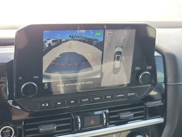 Used 2022 Nissan Pathfinder SL w/ SL Premium Package FWD image 32
