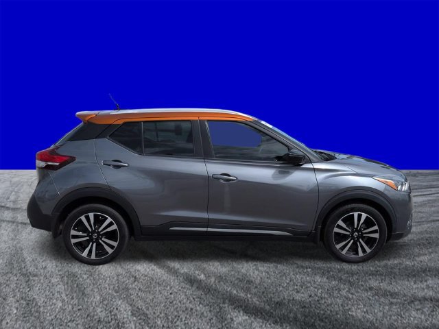 Used 2019 Nissan Kicks SR w/ Exterior Electronics Package FWD image 3